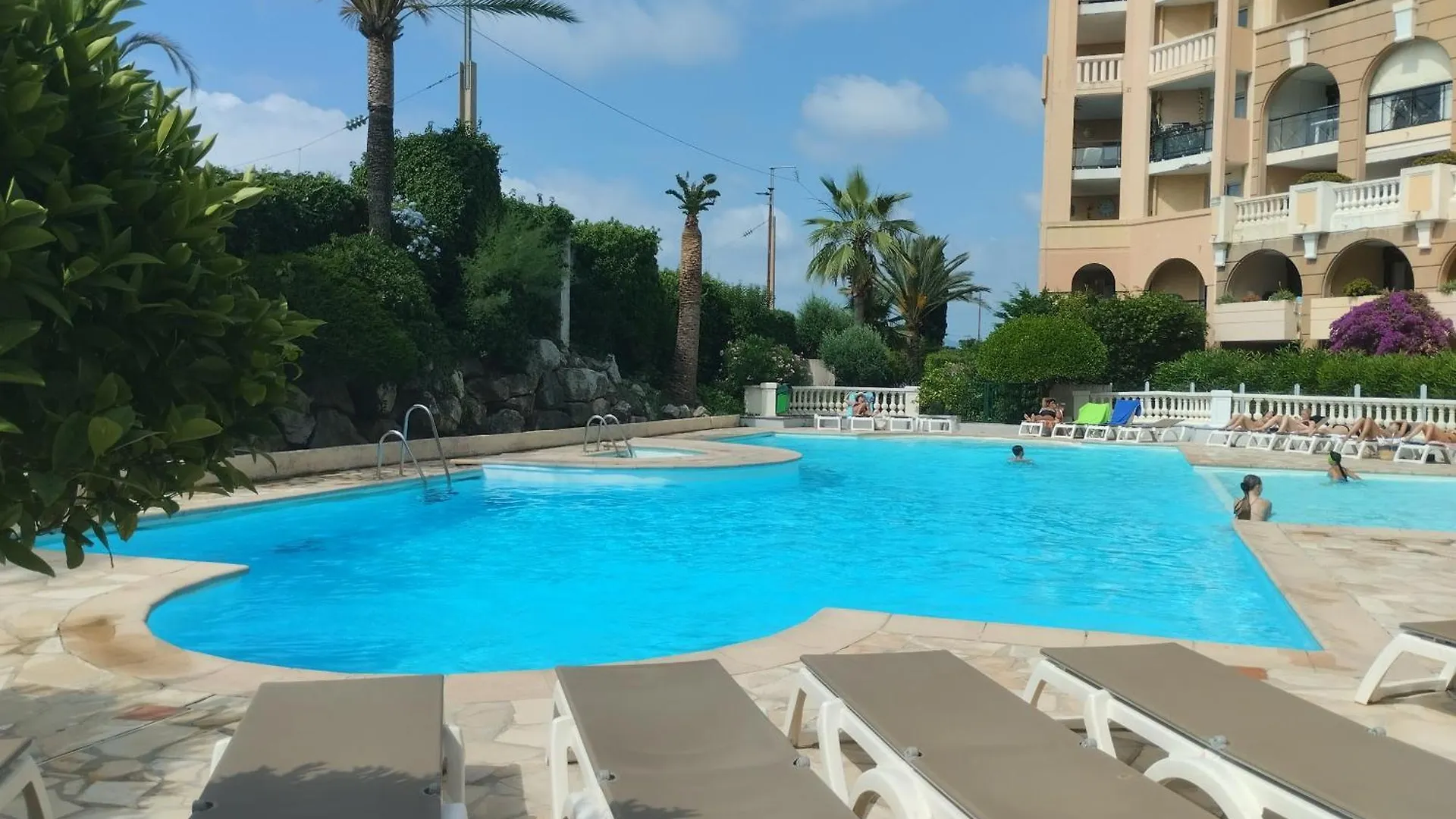 Ciel Bleu De Cannes - Appartement Vue Azur Avec Piscines Et Jardin